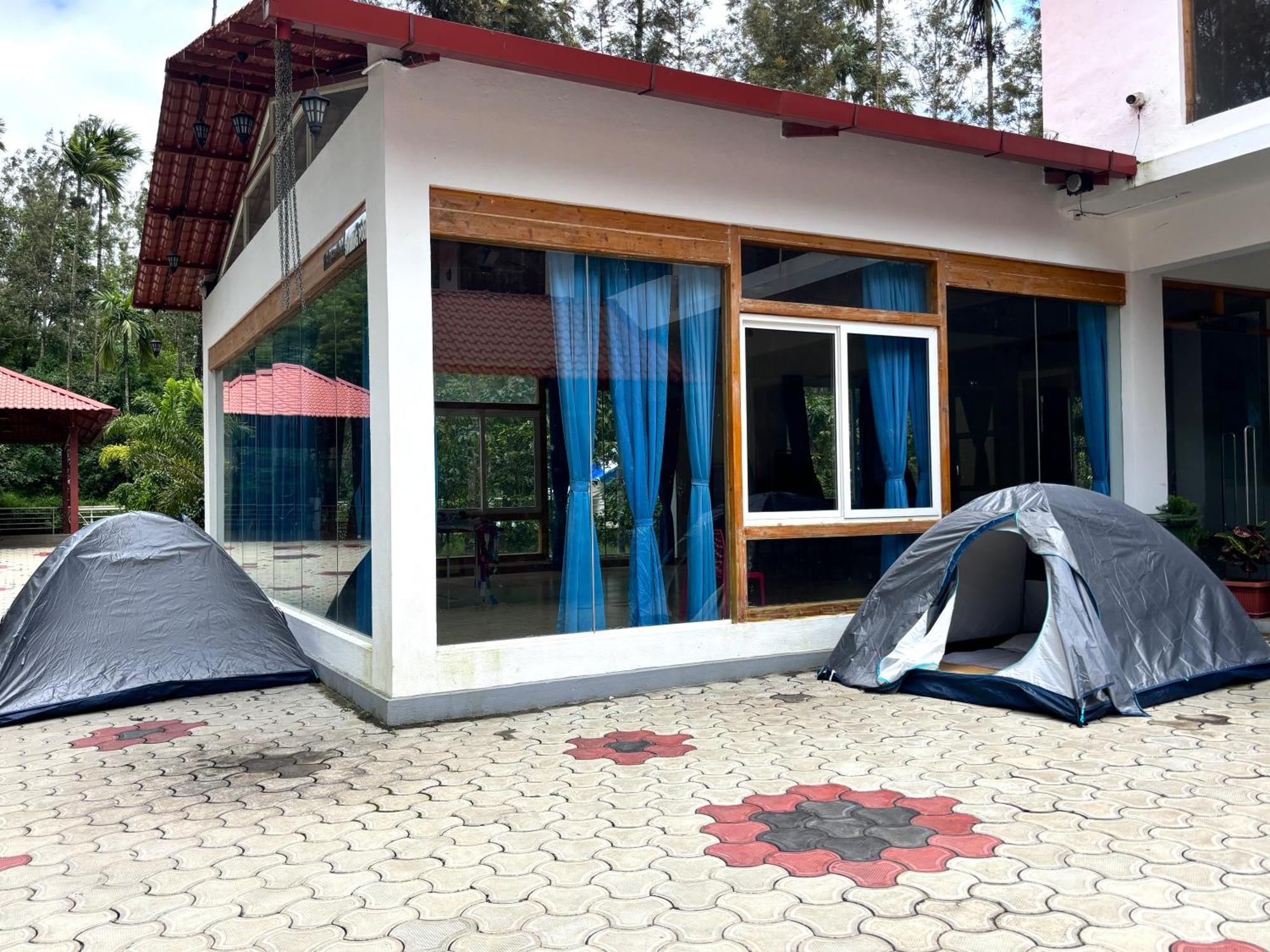 Ecstasy Tent Stay With Swimming Pool & Common Washroom Chikmagalūr Екстериор снимка